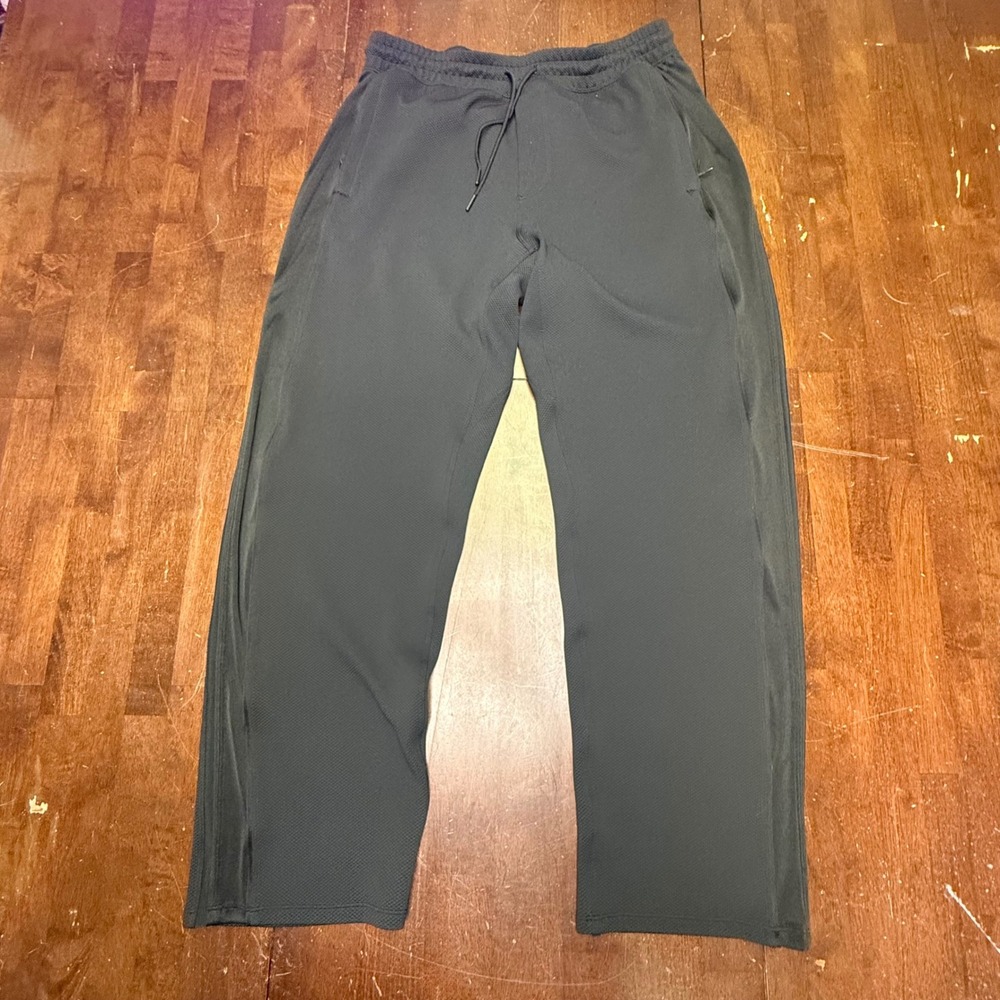 Lululemon Textured Mesh Athletic Pants Mens Large Black LM5BI4S Joggers